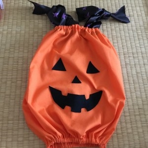 絶対着せたい 可愛すぎる赤ちゃん向けハロウィン仮装 かぼちゃの衣装を手作りしてみよう 妊娠 子育て情報局