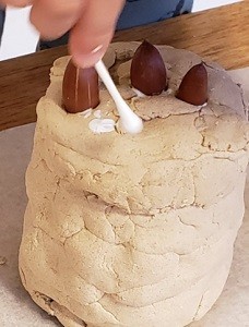 22